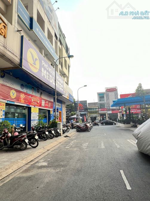 bán 2 căn shophouse mặt khách sạn aurora, p.tân mai. sát mặt tiền phạm văn thuận - 1