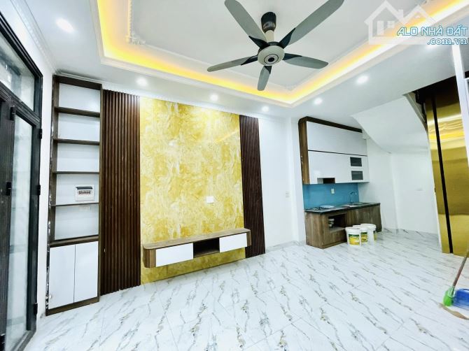 CẦN BÁN NHÀ ĐẠI LA - 30M2 - TRUNG TÂM - GẦN PHỐ - Ô TÔ GẦN - FULL TIỆN ÍCH - 6,8 TỶ. - 1