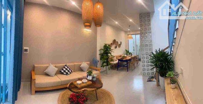 🔥 Chính chủ bán nhà 3 tầng siêu đẹp – Thiết kế chuẩn homestay, Đường Nguyễn Hữu Thọ - 1