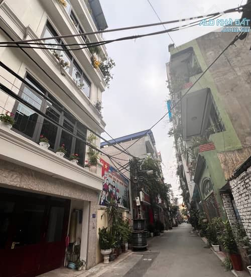 Bán nhà Vũ Xuân Thiều , 4 Tầng , DT 56m2 , MT 4.2m , Giá 10.9 tỷ , Gara Ô tô - Nhà Dân xây - 1
