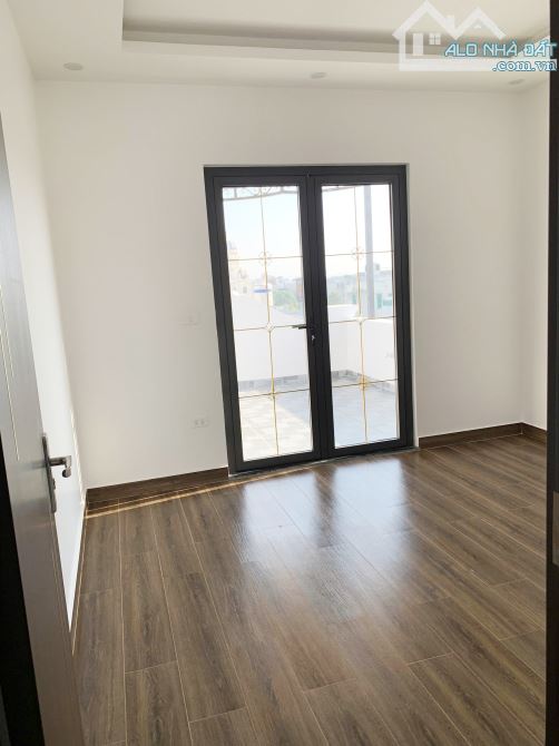 Bán nhà đẹp xây mới Tuyến 2 Lê Hồng Phong. DT 60m2 x 5T Thang Máy - 15