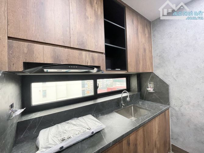 Bán toà CHDV Kim Đồng 60m2*6T thang máy 10PN DT720tr/năm gần ĐH KTQD, PCCC, oto - 2