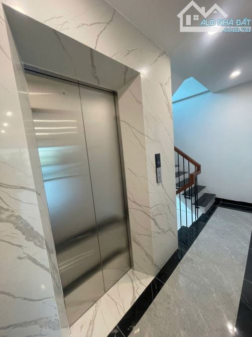 Bán gấp nhà phân lô quân đội Ngọc Thuỵ Long Biên 48m 6T MT4.5m giá 12.6 tỷ gara ô tô, than - 2