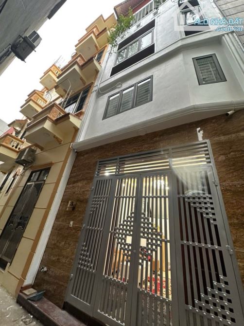 Chính chủ cần bán nhà phố Việt Hưng, Long Biên 39m, 4 tàng, mạt tiền 4.8 m, giá 6.6 tỷ. - 2