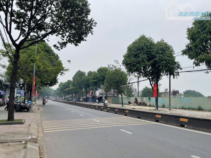 BÁN NHÀ MẶT TIỀN KINH DOANH LÊ THỊ RIÊNG QUẬN 12 GIÁ RẺ 21 TỶ DIỆN TÍCH 223M2 (8x28) - 2