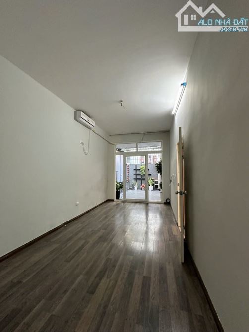 Bán căn Duplex 85m2, khu vực TÂN MAI , 3 ngủ , có sân chơi rộng, 2 mặt ngõ, Nhỉnh 3,5 tỷ. - 2