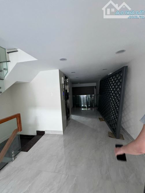 NHÀ BÁN 2 MẶT TIỀN TRƯỚC SAU ĐƯỜNG CHỢ LỚN P11 Q6 (4X18) HẦM 5 LẦU THANG MÁY. CHỈ 20 TỶ - 2
