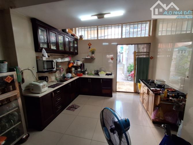 Mặt tiền Bùi Minh Trực p5 Q8, 4x24, 96m2 chỉ 16 tỷ - 2