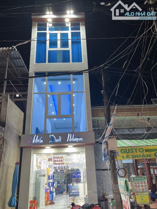 Cần bán căn nhà phố mặt tiền Lê Duẫn, full thổ cư, 1 trệt 2 lầu, thuận lợi kinh doanh - 2
