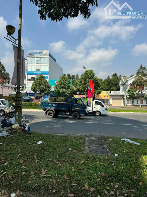 Đất 2 mặt tiền Võ Văn Kiệt và Phạm Ngọc Hưng, Bình Thuỷ, Cần Thơ - 19 tỷ - 2