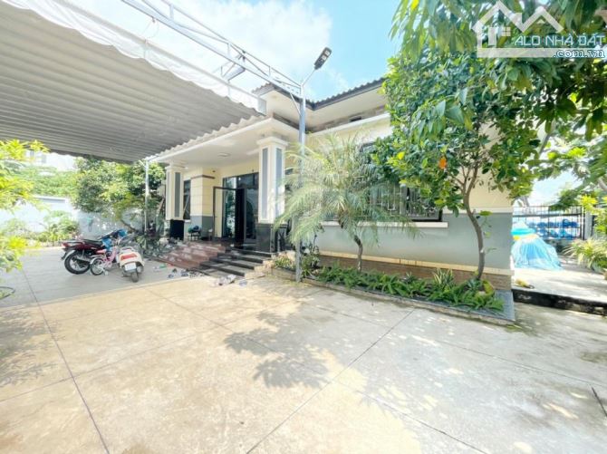 50x72 3269m2. Hơn 30tr/m2. Mặt tiền Nguyễn thị Sáu. Full thổ - 2