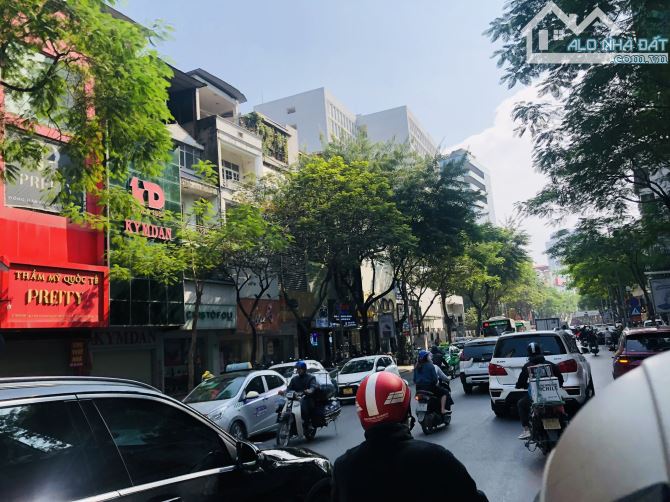 Bán nhà mặt phố Thái Hà Đống Đa 135m2 x 7T Thang máy giá chỉ hơn 50 tỷ