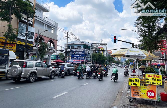 Bán nhà 2MT trước sau Chu Văn An P. 26 Q. Bình Thạnh, DT 5mx25m, 2 tầng, giá 22tỷ5 - 2