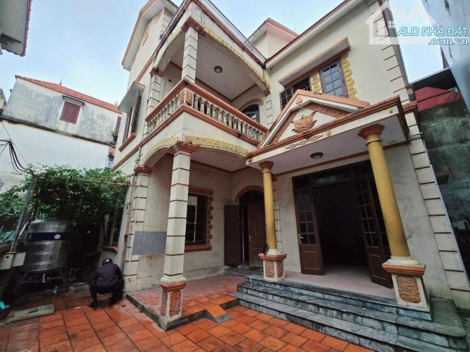 BÁN ĐẤT TẶNG NHÀ PHỐ AN DƯƠNG VƯƠNG TÂY HỒ DT 151M2 MT 11M 16 TỶ XÂY TÒA CCMN BIỆT THỰ ĐỈN - 2