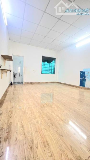 57M2, HẺM THÔNG 4M - KHU VỰC DÂN TRÍ CAO – CÁCH 50M RA BỜ KÈ THAM LƯƠNG - GIÁ 5.28 TỶ - 2