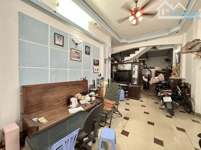 Bán nhà Phan đăng lưu Phú nhuận - 4x19m2 - 4 tầng - 10 tỷ. - 2