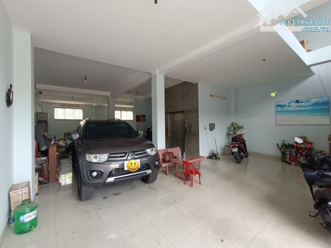 NHÀ QUẬN 8 MẶT TIỀN KHỦNG 9M - 7 TẦNG! - 2