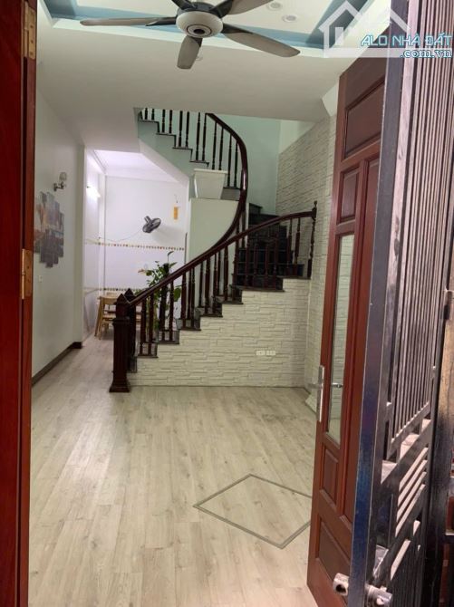 Cho thuê nhà Phan Đình Giót Hà Đông 34m2x3 tầng giá 9tr - 3