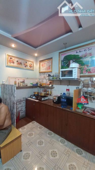 Np172.Cần bán gấp nhà  gác lửng  mái thái  gần  trường học Võ Trường Toản ,Giáo xứ   Hòa B - 3