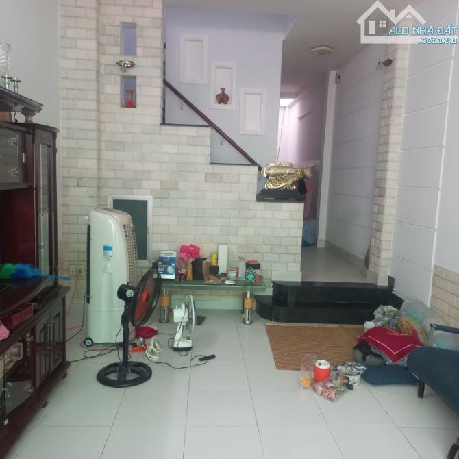 GIÁP Q1 Q7 - NHÀ HXH DƯƠNG BÁ TRẠC - MỚI, Ở NGAY - 4X17M - CHỈ 6 TỶ - 3