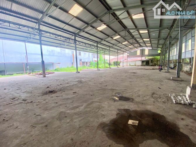 Cho Thuê MB 2.800m2 Vị Trí Siêu Đẹp Gần Góc Ngã Tư Lớn Mậu Thân Nguyễn Văn Cừ - 3