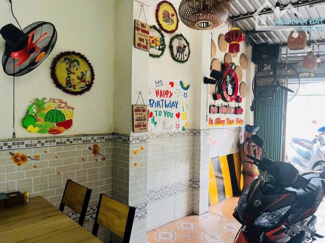 Bán Nhà Bà Điểm Hóc Môn- Nhà Mặt Tiền Lô Góc -137M2 (6x22) - 2Tầng - Kinh Doanh. Nhỉnh 6Tỷ - 3