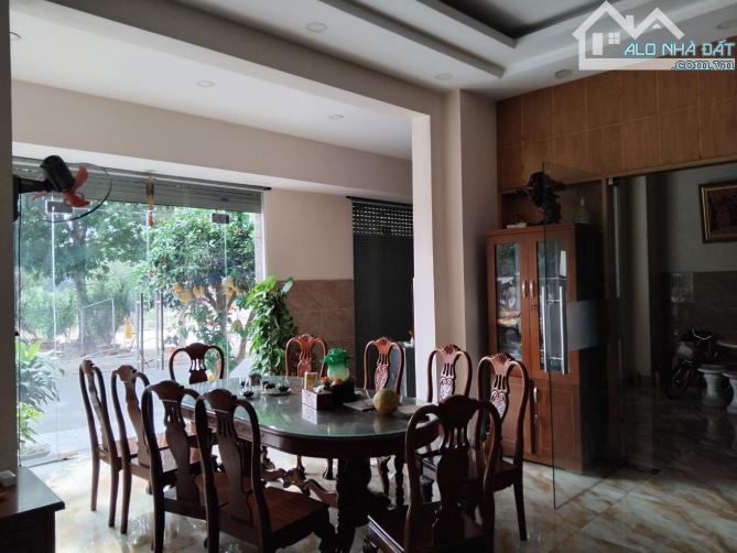 Nhà mặt tiền 160m2 đường Liên Phường. Phước Long b. Q9 - 3