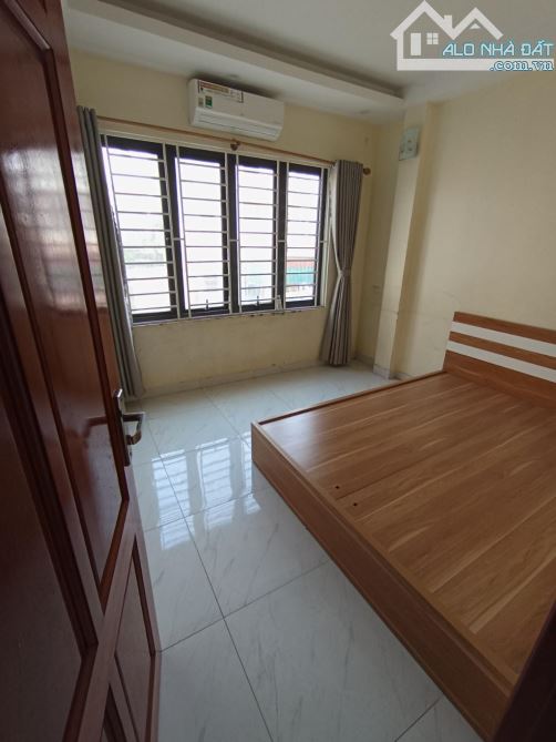 BÁN NHÀ Ở VÂN CANH, SIÊU HIẾM MỚI ĐẸP LONG LANH, NGÕ RỘNG - TRƯỚC NHÀ THOÁNG SÁNG - 3