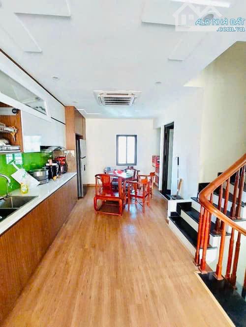 BÁN NHÀ, PHÂN LÔ LẠC LONG QUÂN,Ô TÔ TRÁNH, 7 TẦNG THANG MÁY, MT 5 M, GALA Ô TÔ - 3