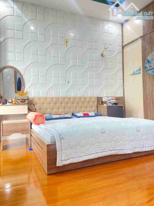 💥Nhà 3 Tầng 3 Mê-Full Nội Thất-MT Bình Hòa 10-Đường 10m5-View Công Viên-81m² - Giá 6ty050 - 3