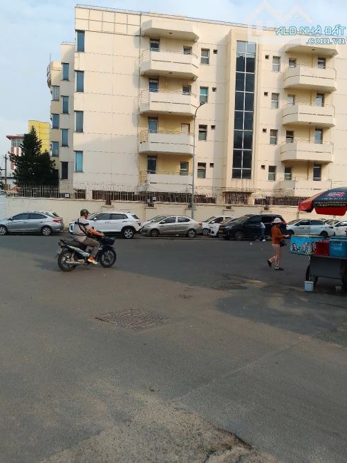 Bán toà nhà khách sạn khu Hoàng Việt 9 tầng có hợp đồng thuê 100tr/tháng - 4