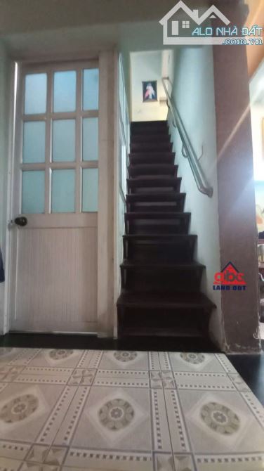 Np172.Cần bán gấp nhà  gác lửng  mái thái  gần  trường học Võ Trường Toản ,Giáo xứ   Hòa B - 4