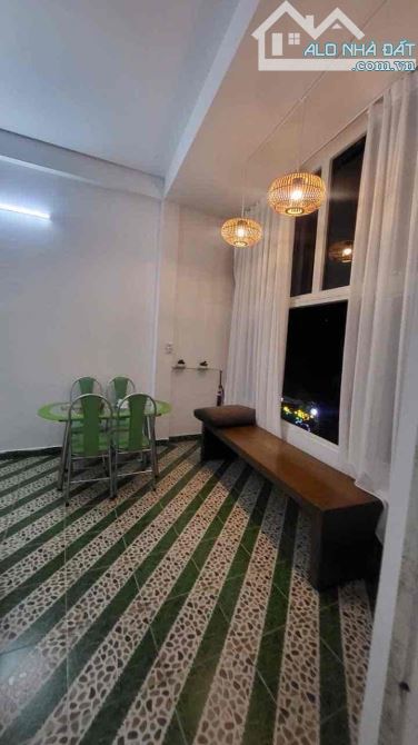 💥Nh.à 3 Tầng 3 Mê -Lô Góc 2 Mặt Tiền -Trung Tâm Phố Biển Mỹ Khê -70m² -Nhỉnh Nhẹ 8 T.ỷ - 4