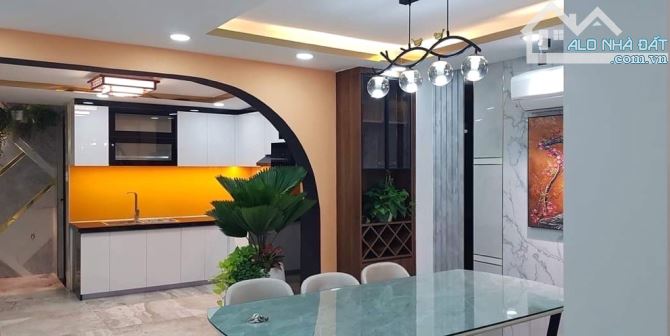 BÁN NHÀ HẺM XE HƠI TẬN CỬA 73m2 - 4 TẦNG VUÔNG VỨC HOÀN CÔNG ĐỦ, chỉ 6 TỶ 6 - 4