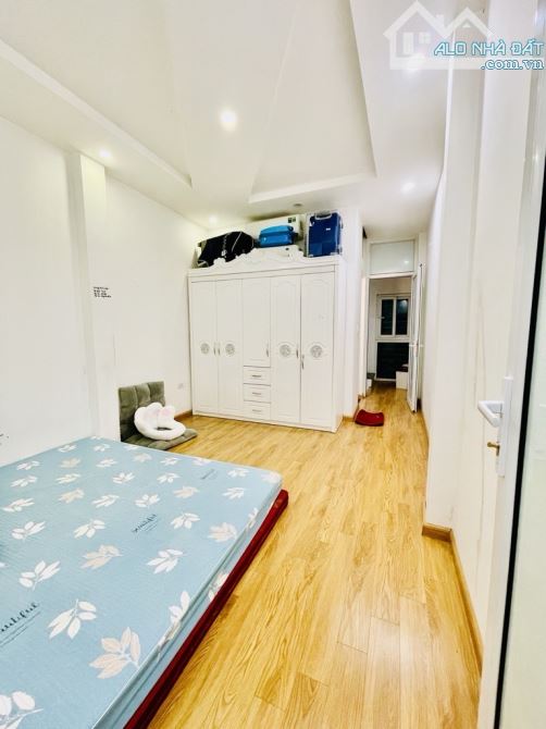 Siêu Phẩm Định Công 50m2 x 4 tầng. Cực đẹp,ôtô đỗ cửa, giá 8,8 tỷ - 4