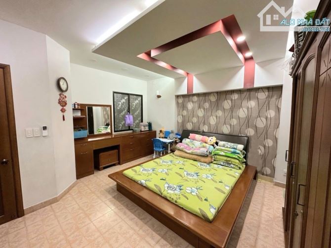 🏡🏡🏡 NHÀ 4 TẦNG - HẺM XE TẢI THÔNG PHẠM VĂN BẠCH TÂN SƠN . PHƯỜNG 15 .TÂN BÌNH  + DT 100 - 5