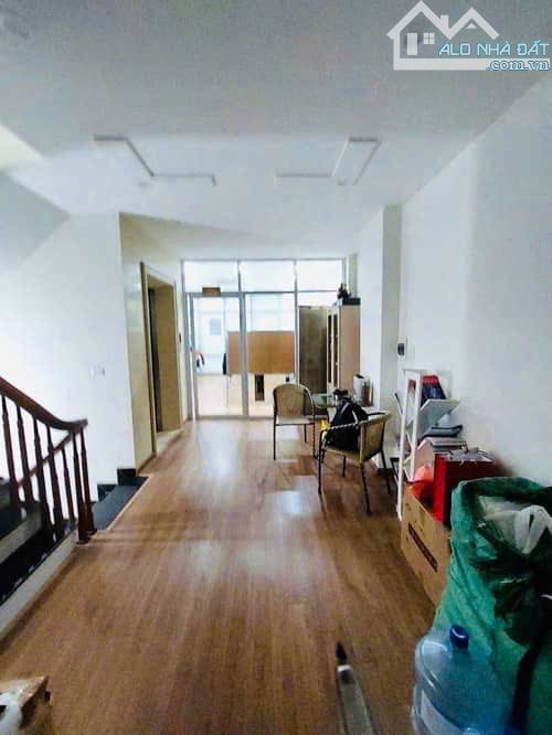 BÁN NHÀ, PHÂN LÔ LẠC LONG QUÂN,Ô TÔ TRÁNH, 7 TẦNG THANG MÁY, MT 5 M, GALA Ô TÔ - 5