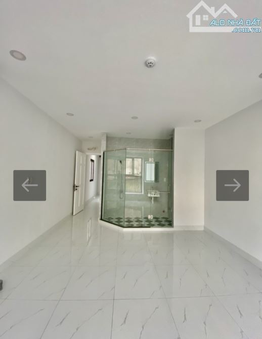 Mặt tiền Âu Dương Lân, P.3, Q.8, DT: 150m2, Bốn tầng thang máy, giảm 1 tỷ 5 còn 24 tỷ 2. - 6