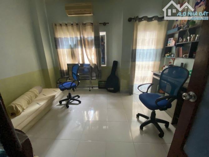 Hẻm xe hơi, xát mặt tiền Bùi Đình Túy P.12 Bình Thạnh.Nhà 4 tầng.vị trí đẹp.6 tỷ 850 - 6