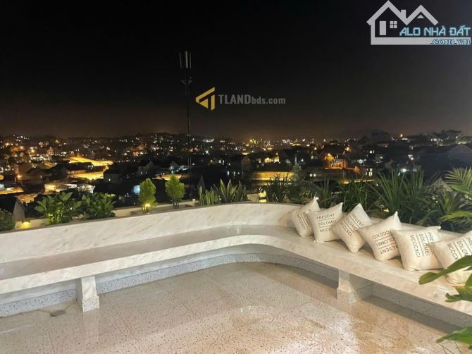 HOMESTAY ĐƯỜNG TRẦN ANH TÔNG 116M2 NGANG 6,9M 5 TẦNG 5PN CÁCH HỒ XUÂN HƯƠNG 1.8KM -13.5 TỶ - 6