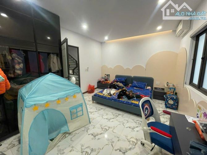 Nhà đẹp phố trần nguyên hãn có thang máy xây cực đẹp - 6