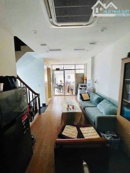 BÁN NHÀ, PHÂN LÔ LẠC LONG QUÂN,Ô TÔ TRÁNH, 7 TẦNG THANG MÁY, MT 5 M, GALA Ô TÔ - 6