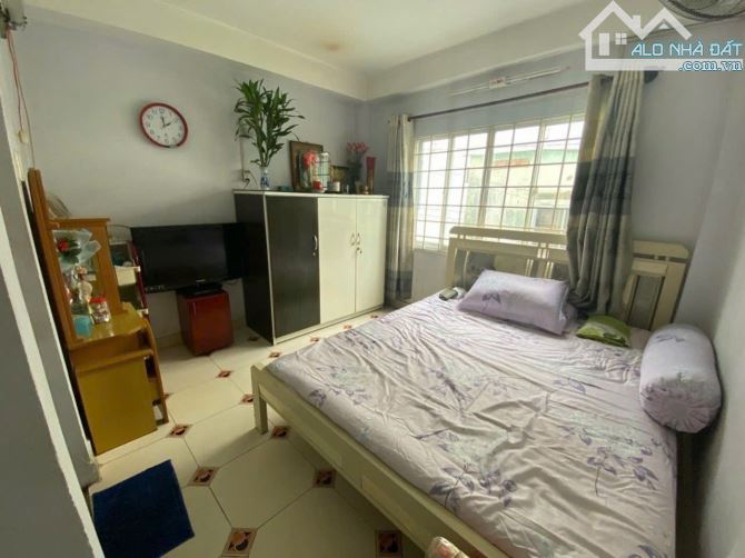 Hẻm xe hơi, xát mặt tiền Bùi Đình Túy P.12 Bình Thạnh.Nhà 4 tầng.vị trí đẹp.6 tỷ 850 - 7