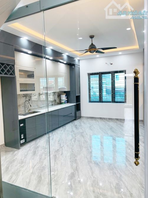 Bán nhà đẹp xây mới Tuyến 2 Lê Hồng Phong. DT 60m2 x 5T Thang Máy - 9