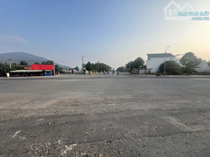 🏡 BÁN 5 LÔ LIỀN KỀ  ĐƯỜNG T ( VÕ THỊ SÁU) TP. PHÚ MỸ BRVT