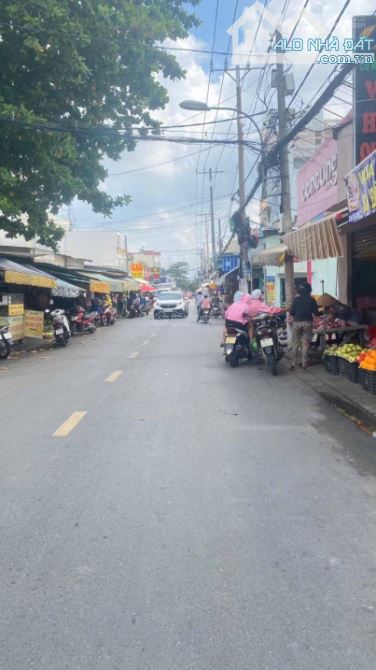 Bán nhà mặt tiền Đông Hưng Thuận 02 (5x23m) Giá 10.5 Tỷ Gần chợ Víp