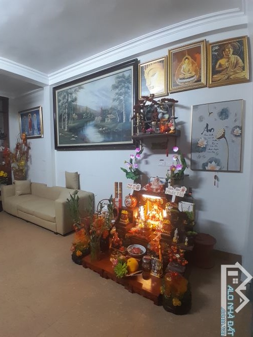 Bán gấp nhà Văn Cao 36m2, 5 tầng, 7.2 tỷ - Nhà dân xây dựng khung cột, đẹp, gần ô tô
