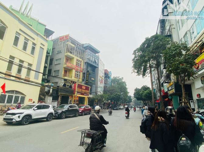 LÔ GÓC KINH DOANH PHỐ NGUYỄN THỊ ĐỊNH CẦU GIẤY, GẦN TRẦN DUY HƯNG, DT 70M MT 6M GIÁ 32 TỶ.