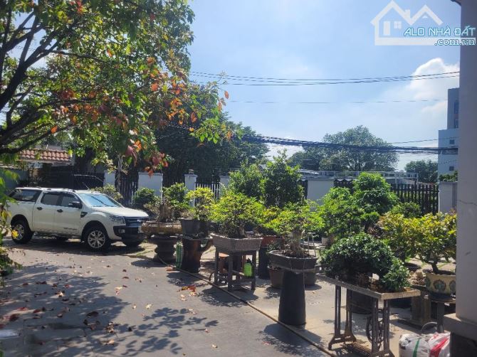 BÁN GẤP BIỆT THỰ 2 TẦNG 240M² MẶT TIỀN ĐƯỜNG TÂN HÒA, HIỆP PHÚ, THỦ ĐỨC, 20 TỶ TL