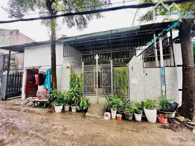 Sát Gò Vấp. 40tr/m2. Đang cho thuê 22tr. 10x24. Nguyễn văn quá